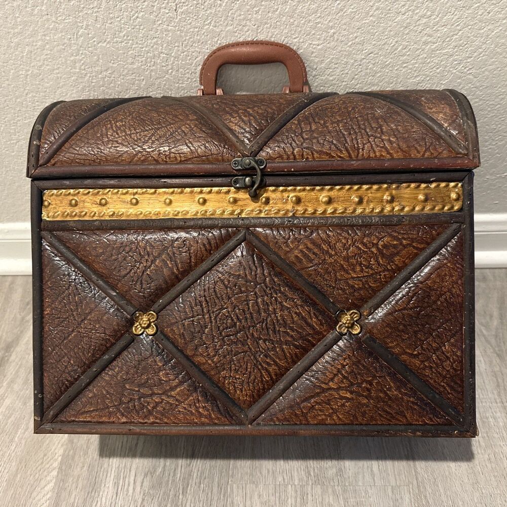 Vtge 30th wooden Box Covered by Natural leather Treasure Cheat Design, Domed Lid